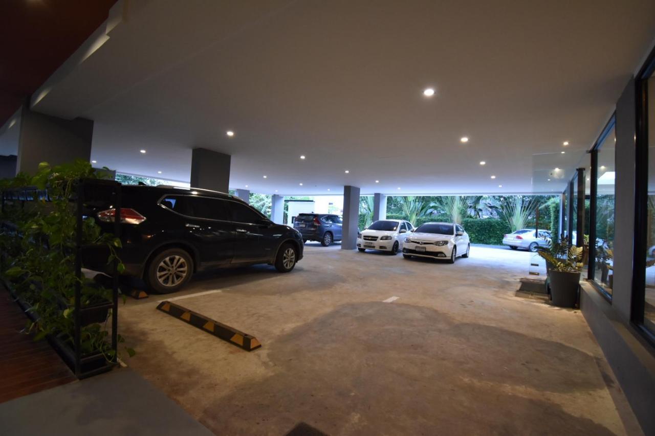 B Boutique Residence Surat Thani Buitenkant foto